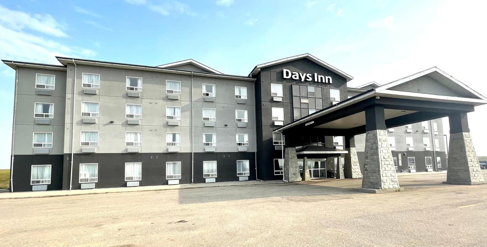 Days Inn By Wyndham Grande Prairie Εξωτερικό φωτογραφία